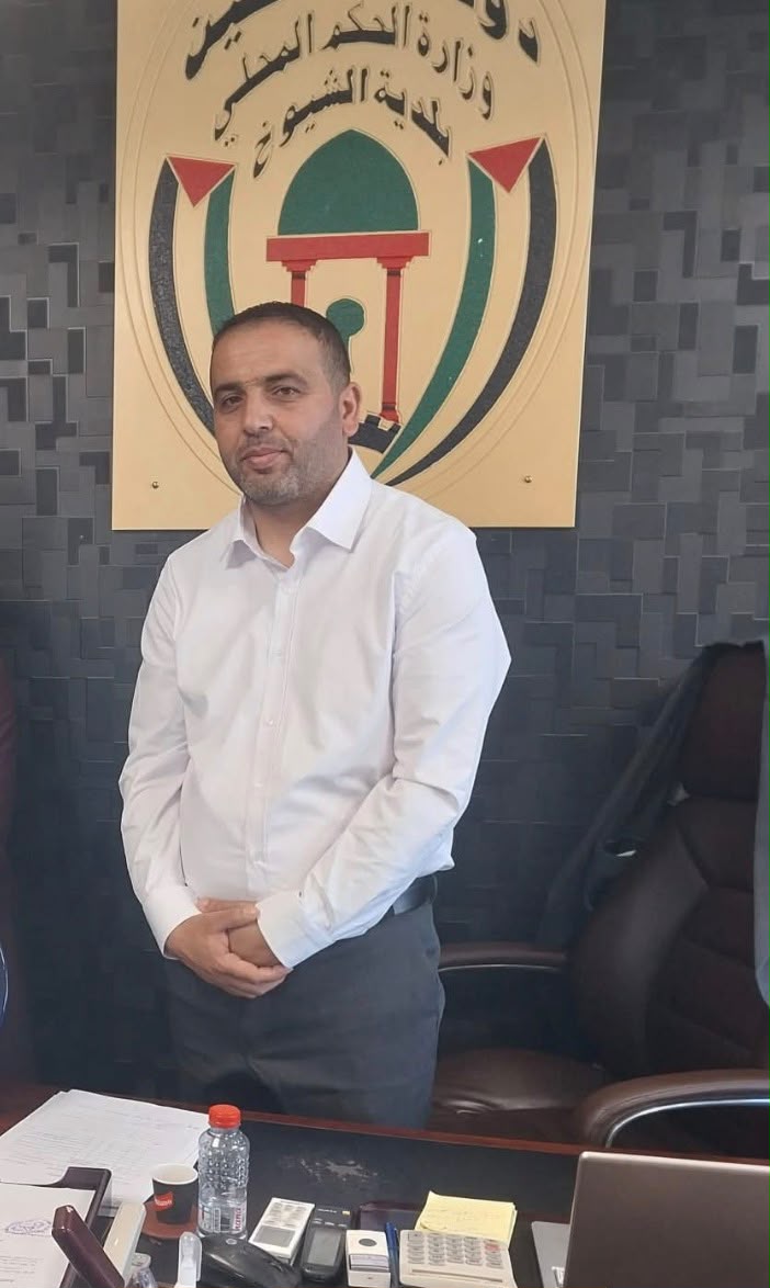  أ. حسن اسماعيل حلايقة 